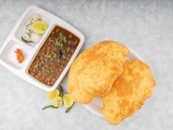 Chholla bhatura